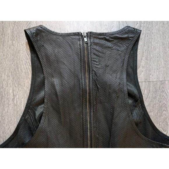 BCBGeneration Crop Tank Black Top Faux Leather Back Zip Size 0 NWT Fast Shipping - Picture 7 of 16